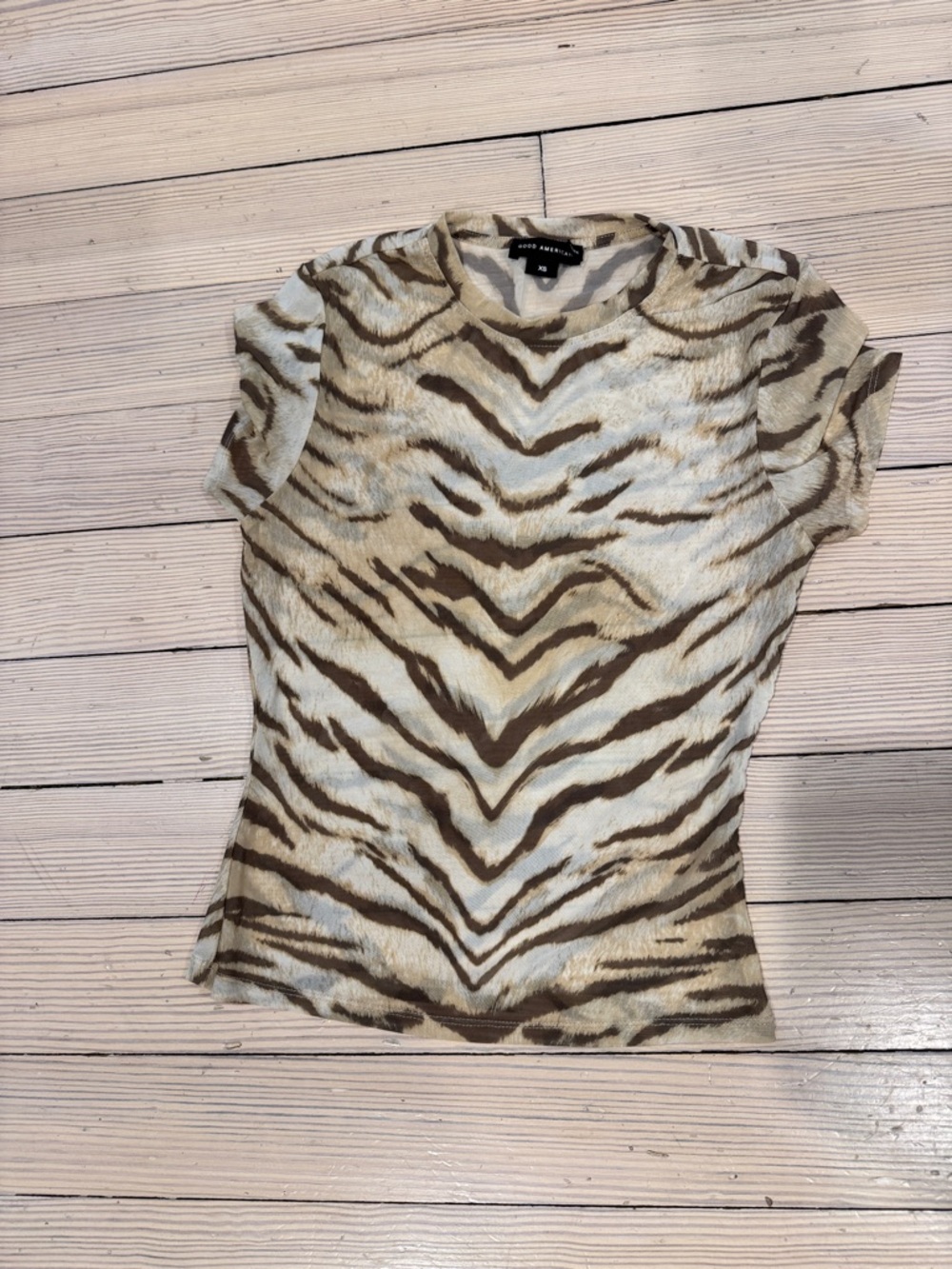 Good American Beige and Brown Zebra-Print Short Sleeve Tee